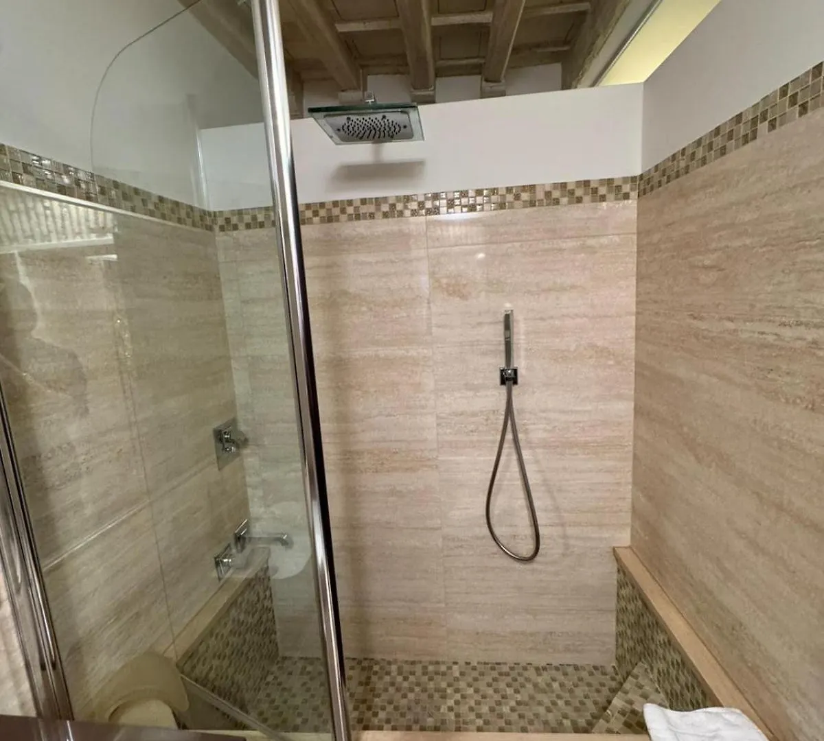 Majorelle Comfy Apartment Rom